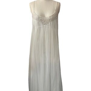 Claire Sandra by Lucia Ann Beverly Hills Nightgown Size Small White Ivory Lace